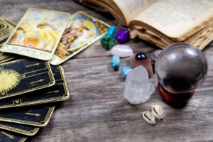 Read more about the article 12 | Tarot, Scrying, and Beyond: A Conversation about Divination